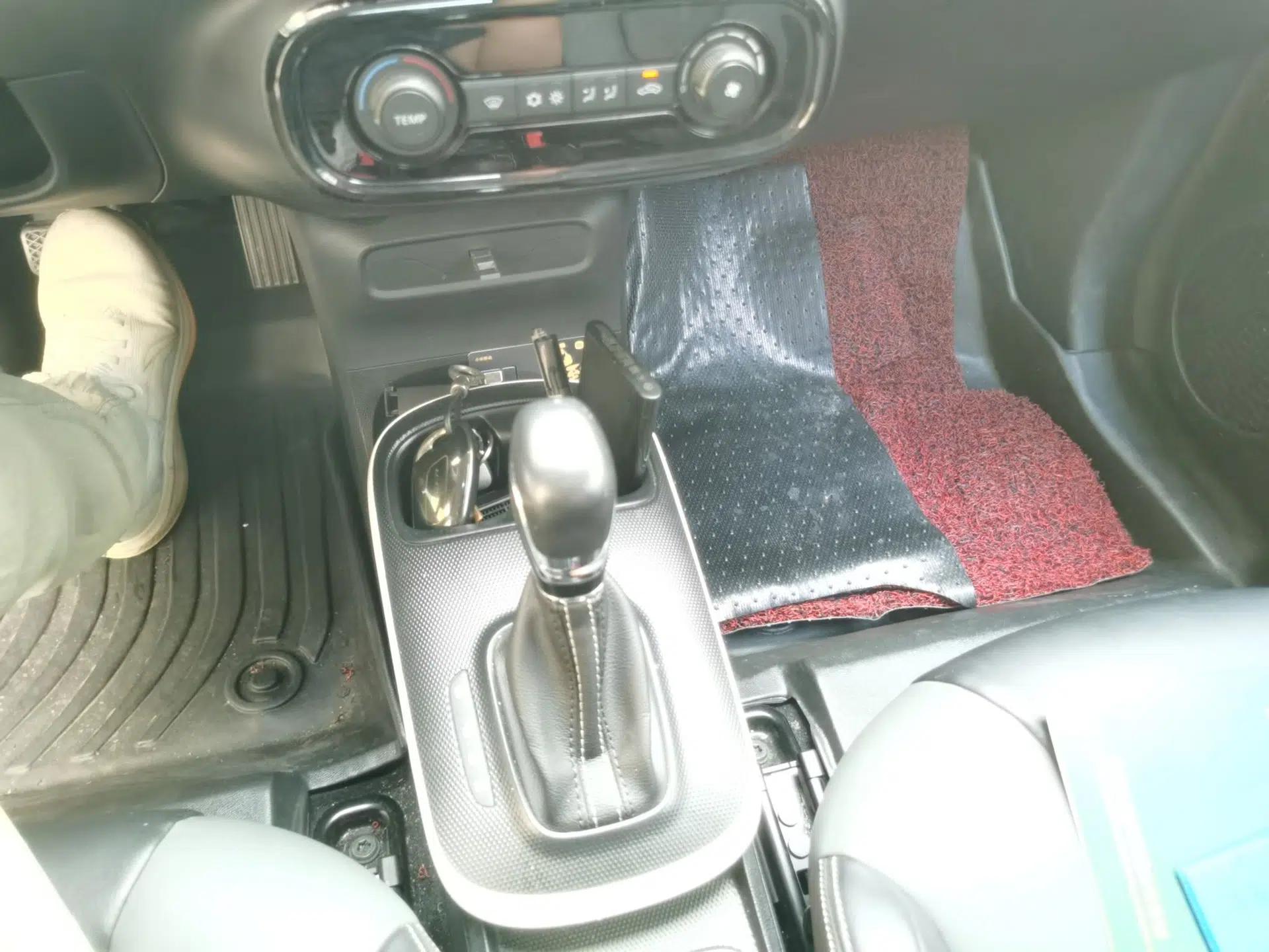 Roewe Clever 2022 311km QiQi BoBo Edition — миниатюра 14