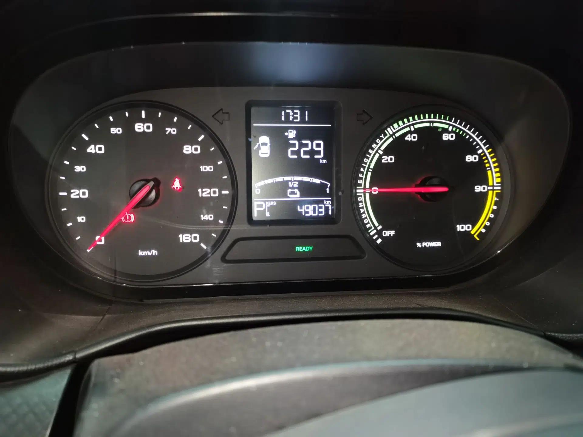 Roewe Clever 2021 302 km New Four-Seater Super-Efficient Version — миниатюра 9