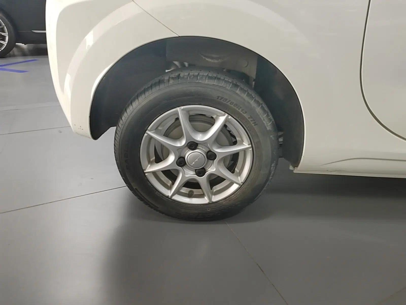 Roewe Clever 2022 311km QiQi BoBo Edition — миниатюра 11