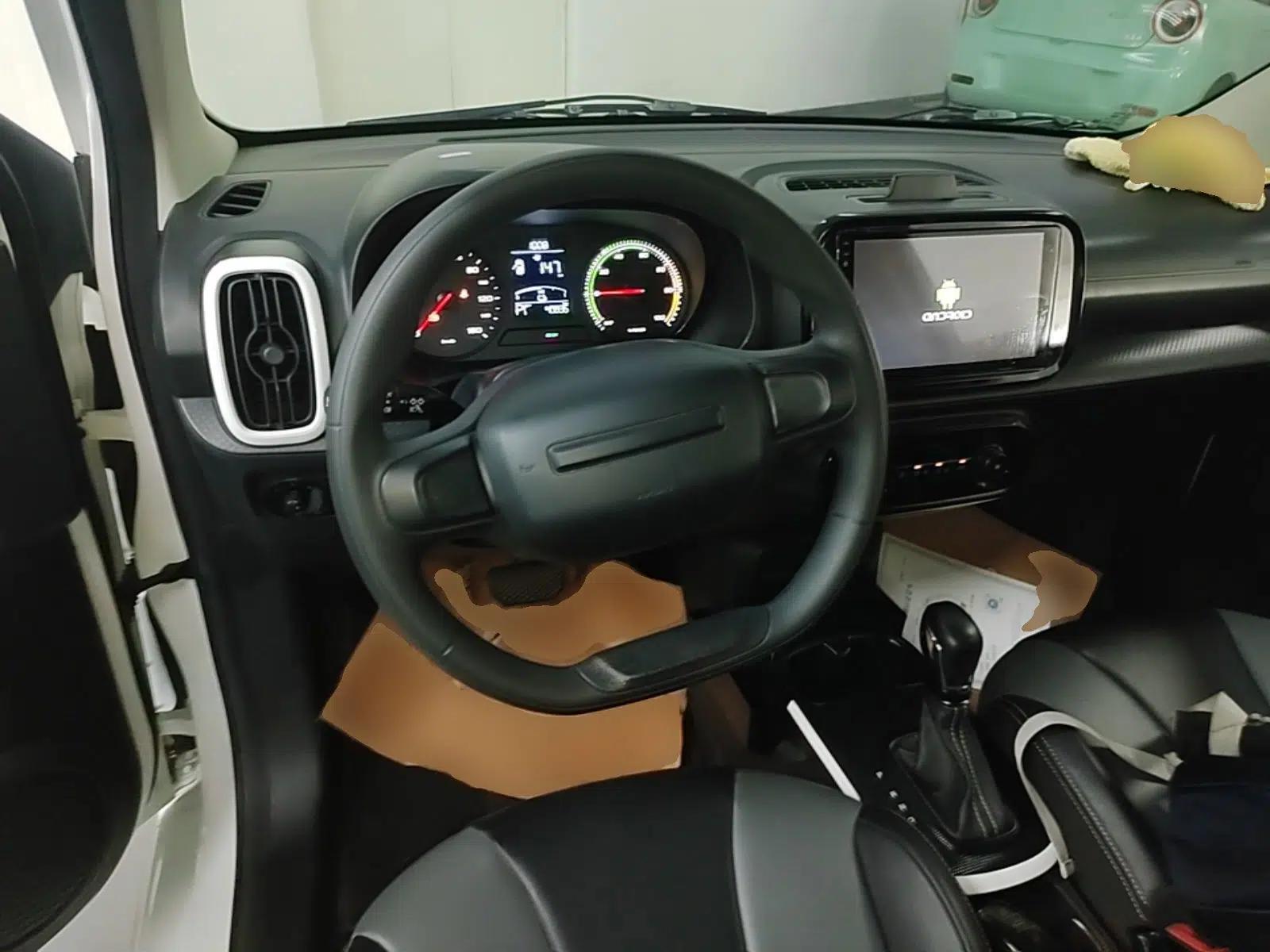 Roewe Clever 2022 311km QiQi BoBo Edition — миниатюра 13