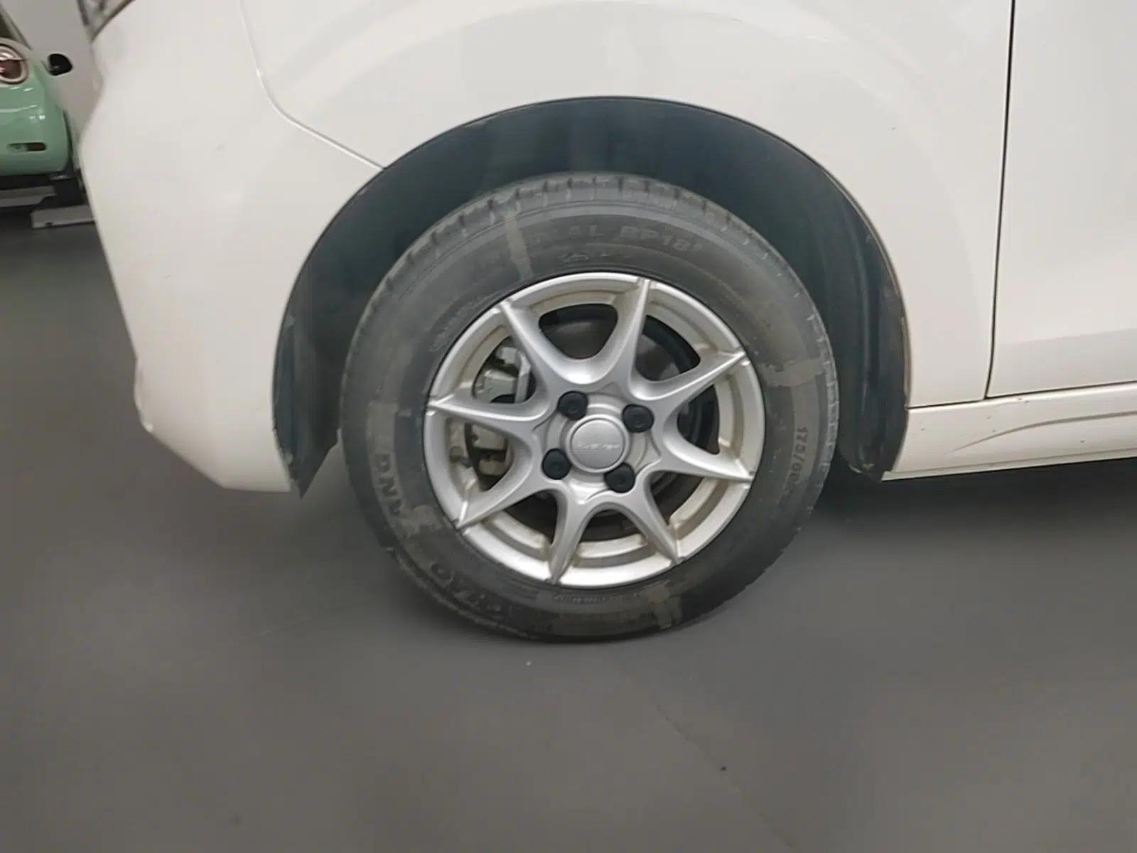 Roewe Clever 2022 311km QiQi BoBo Edition — миниатюра 10