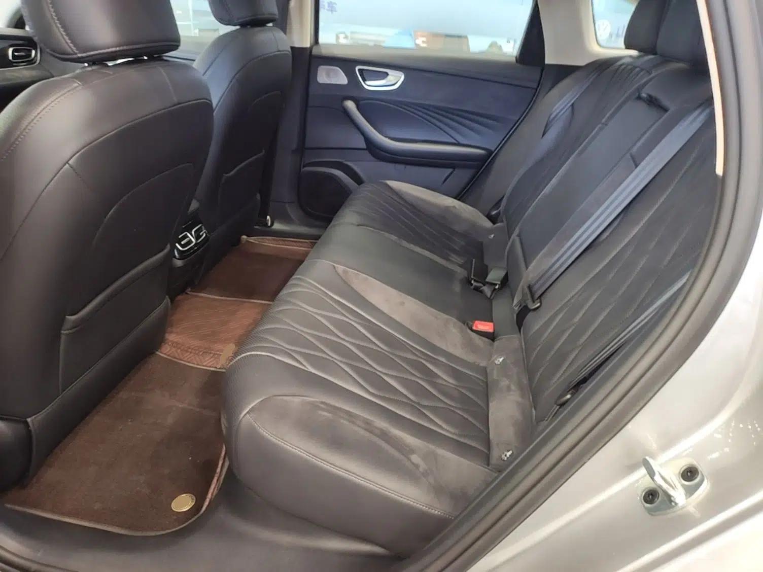 Roewe D7 2023 DMH 125km Flagship Edition — миниатюра 20