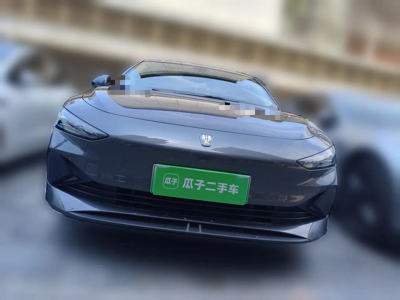 Roewe D7 2025 DMH 125km World Champion Edition — миниатюра 2