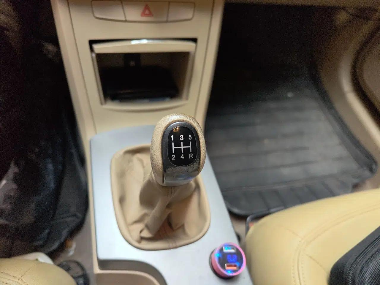 Roewe 350 2011 350S 1.5L Manual Xunchi Edition — миниатюра 14