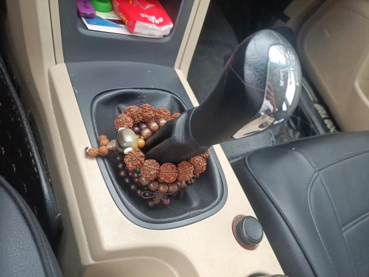 Roewe 350 2014 1.5L Manual Xunchi Edition — миниатюра 14