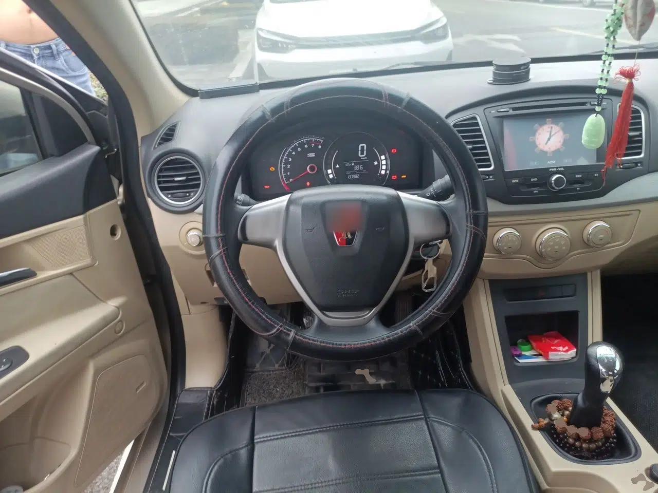 Roewe 350 2014 1.5L Manual Xunchi Edition — миниатюра 10