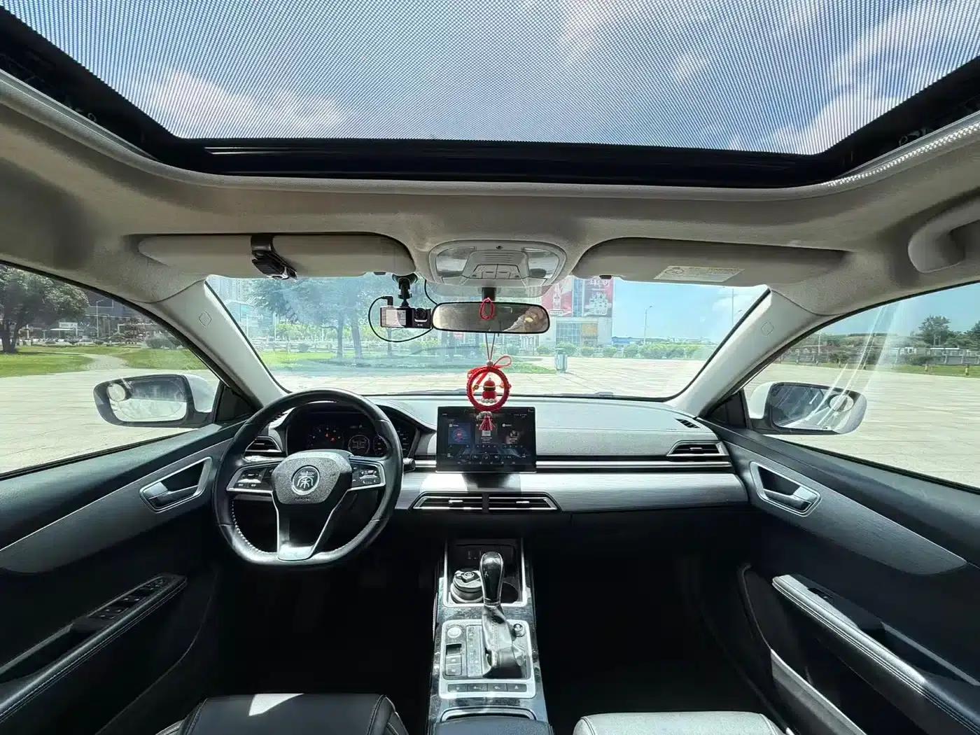 Qin 2019 1.5L Automatic Premium Edition — миниатюра 5