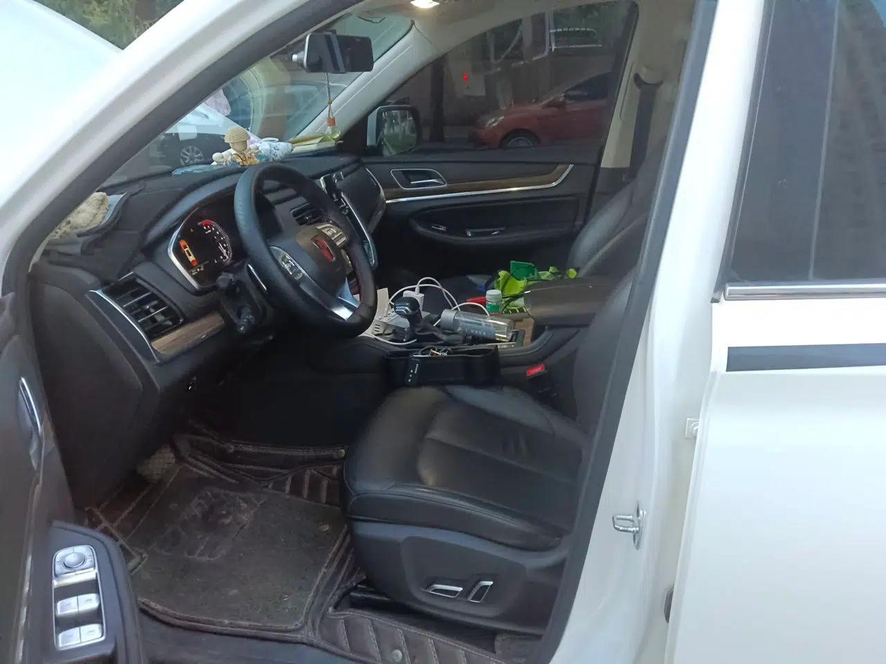 Roewe RX8 2018 30T Smart Connectivity Two-Wheel Drive Flagship Edition — миниатюра 15