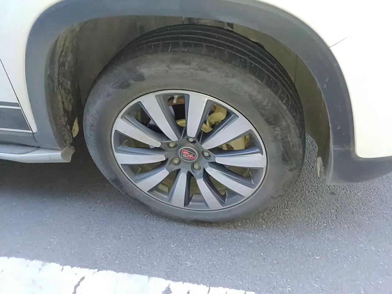 Roewe RX8 2018 30T Smart Connectivity Two-Wheel Drive Flagship Edition — миниатюра 8