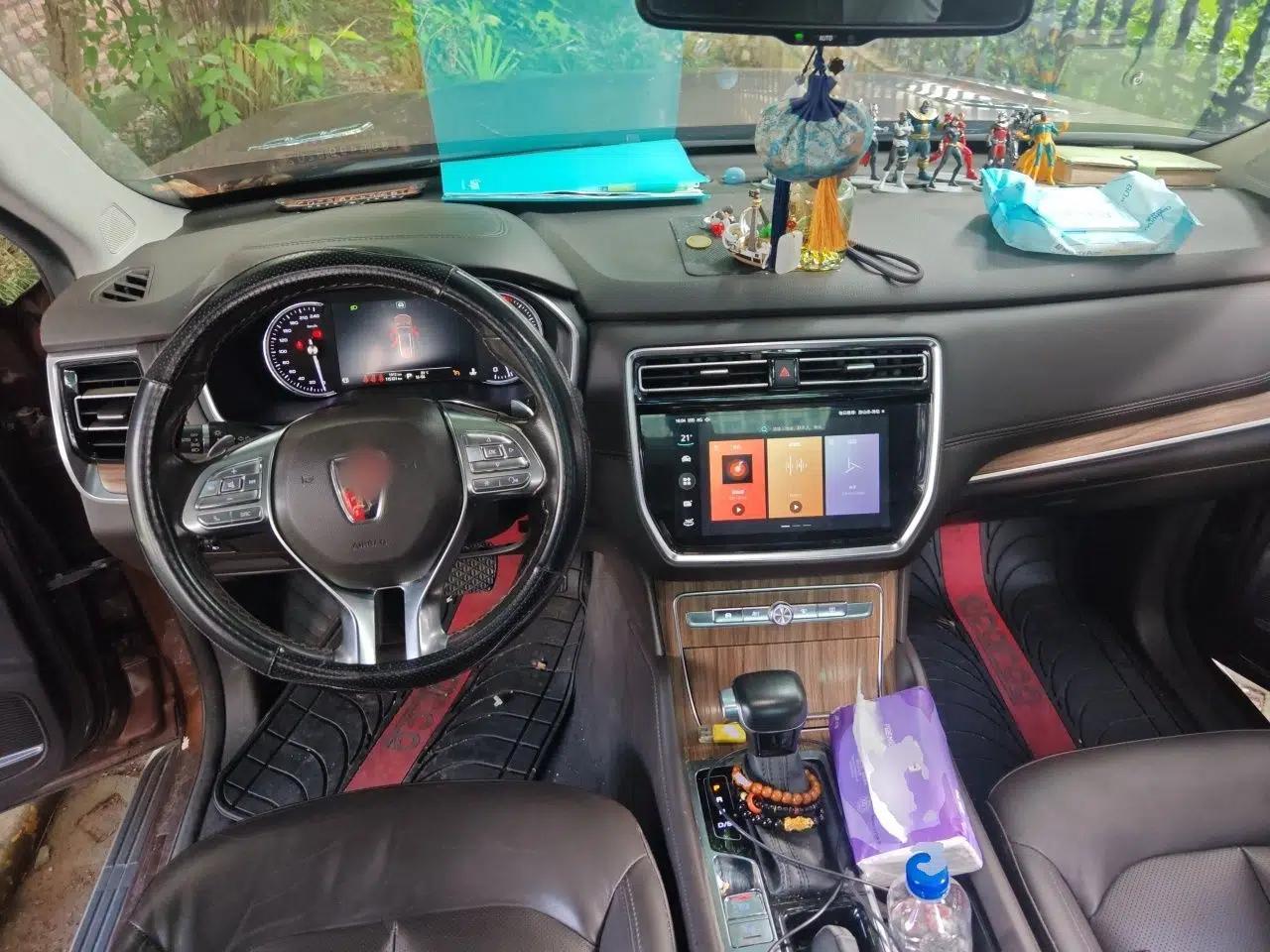Roewe RX8 2018 30T Smart Connectivity Two-Wheel Drive Flagship Edition — миниатюра 9