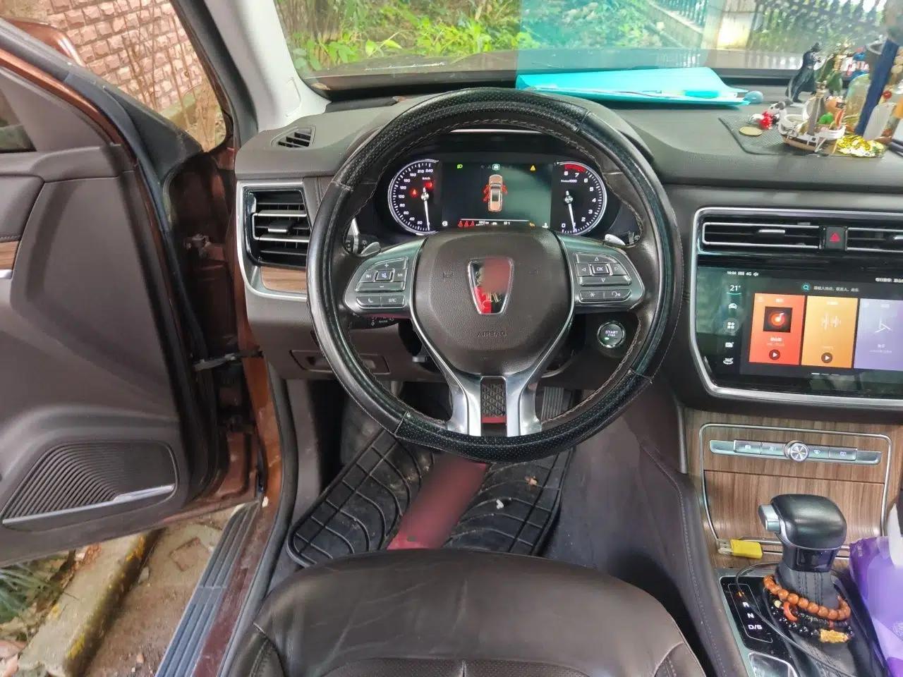 Roewe RX8 2018 30T Smart Connectivity Two-Wheel Drive Flagship Edition — миниатюра 10
