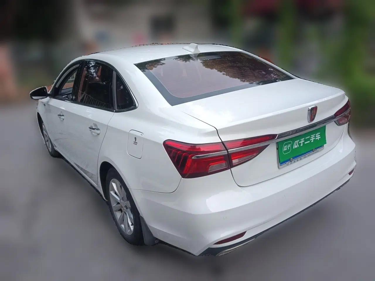 Roewe i6 2017 20T Automatic Internet Smart Edition — миниатюра 4