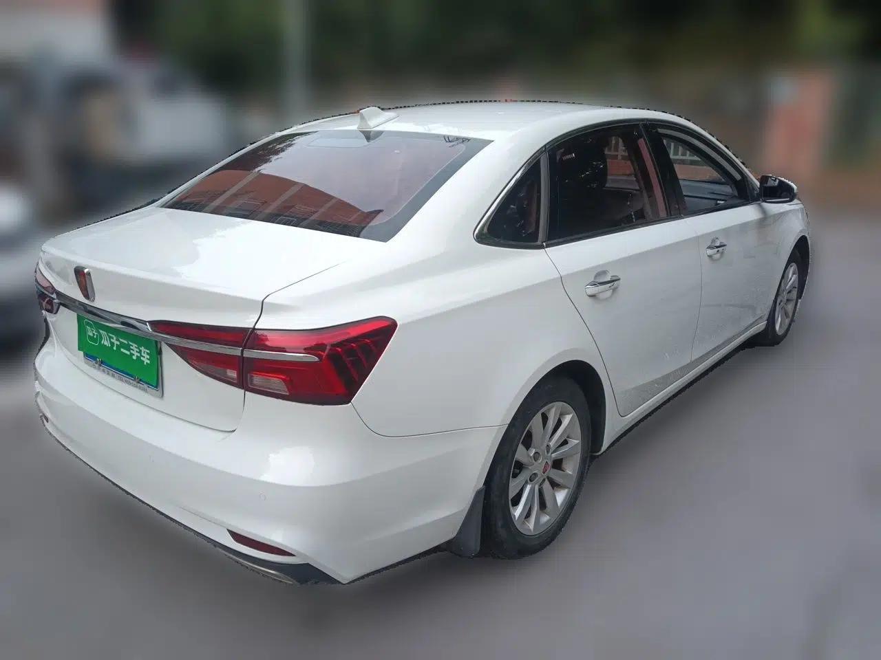 Roewe i6 2017 20T Automatic Internet Smart Edition — миниатюра 6