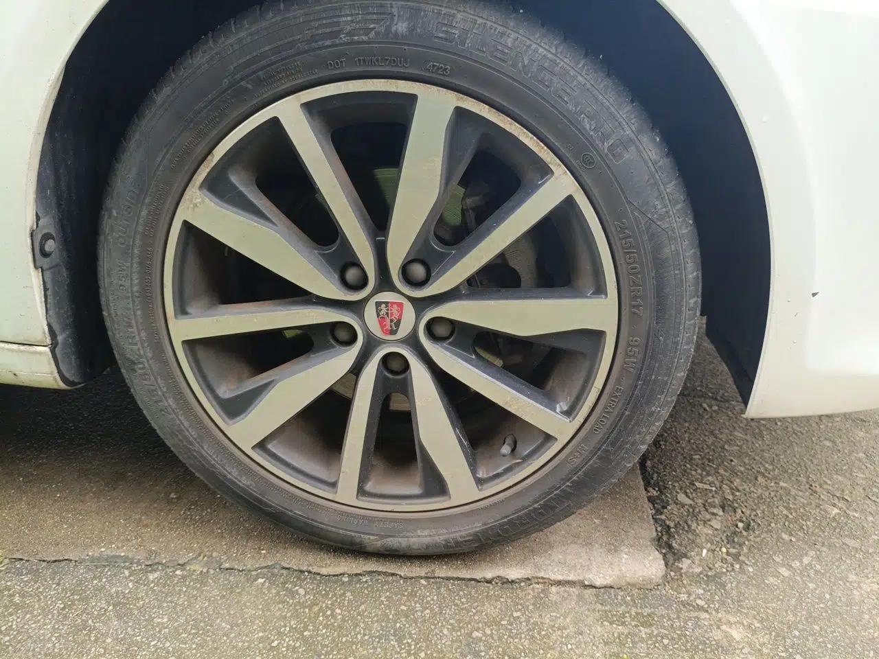Roewe i6 2018 20T Automatic Flagship Edition — миниатюра 8