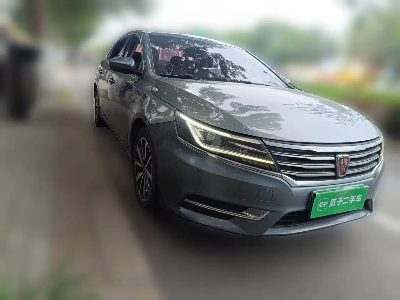 Roewe i6 2017 20T Automatic Internet ZhiZun Edition — миниатюра 3