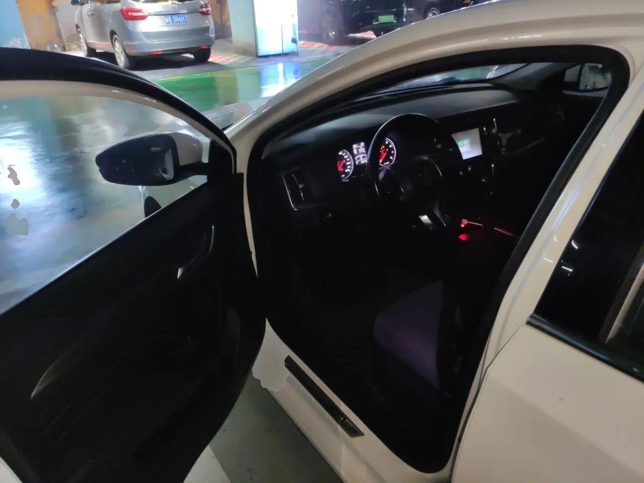 Roewe i6 2017 20T Automatic Flagship Edition — миниатюра 16