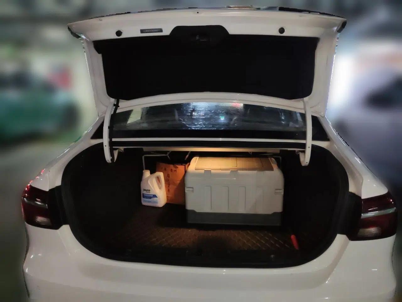 Roewe i6 2017 20T Automatic Flagship Edition — миниатюра 19