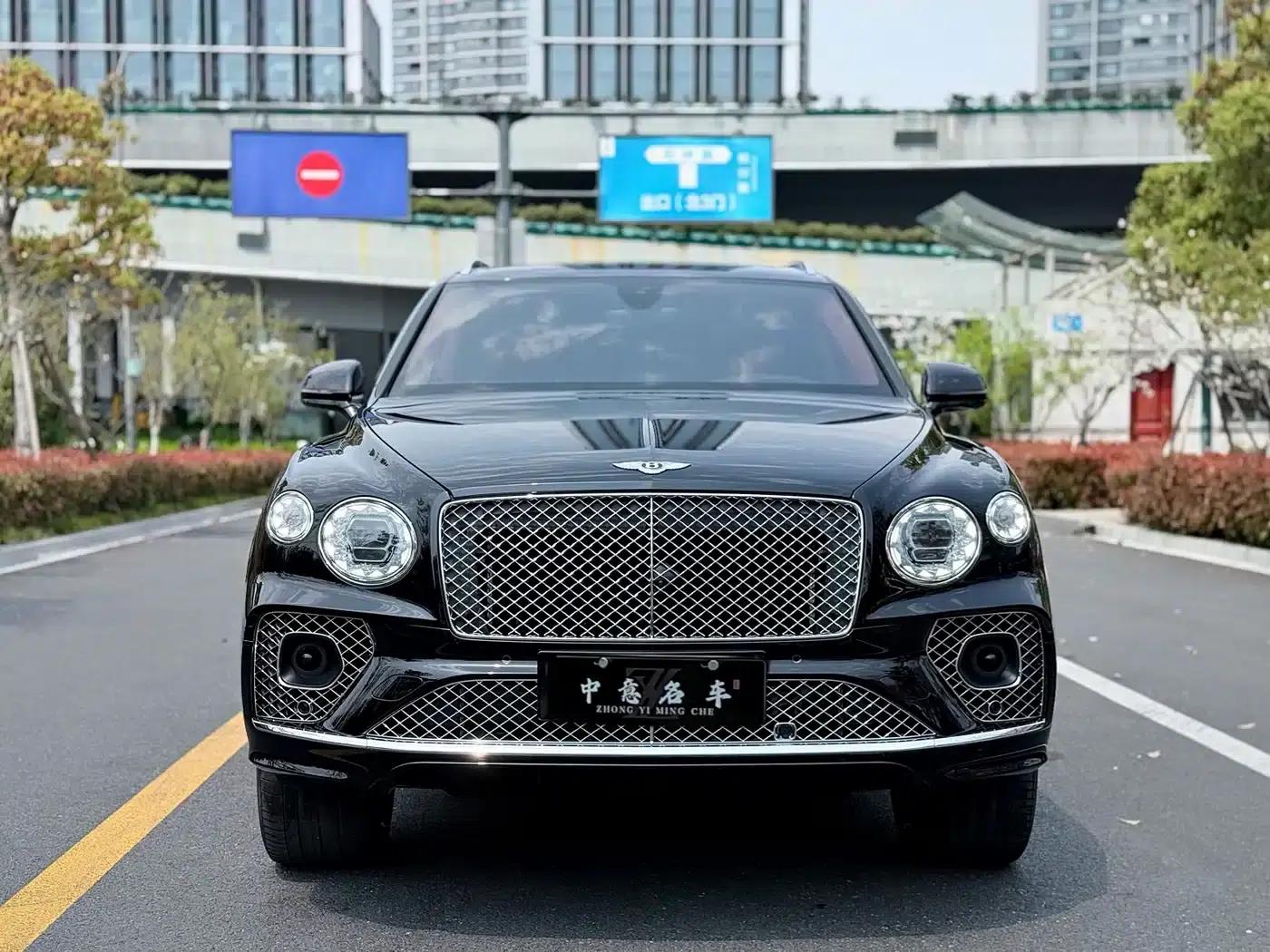 Bentayga 2021 4.0T V8 — миниатюра 2