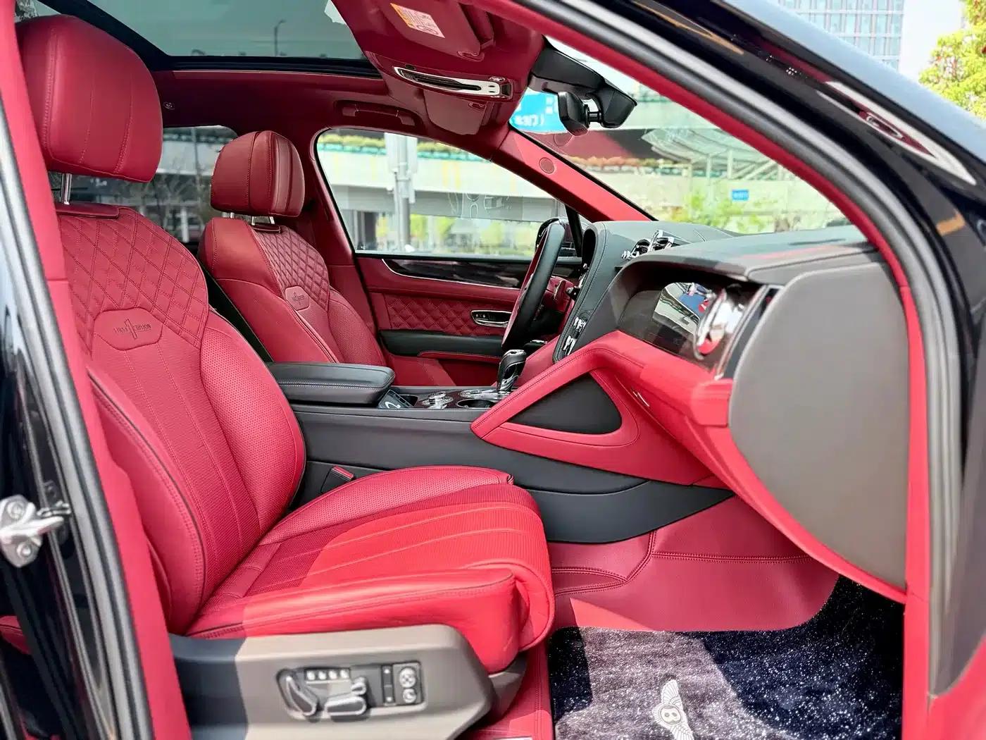 Bentayga 2021 4.0T V8 — миниатюра 19