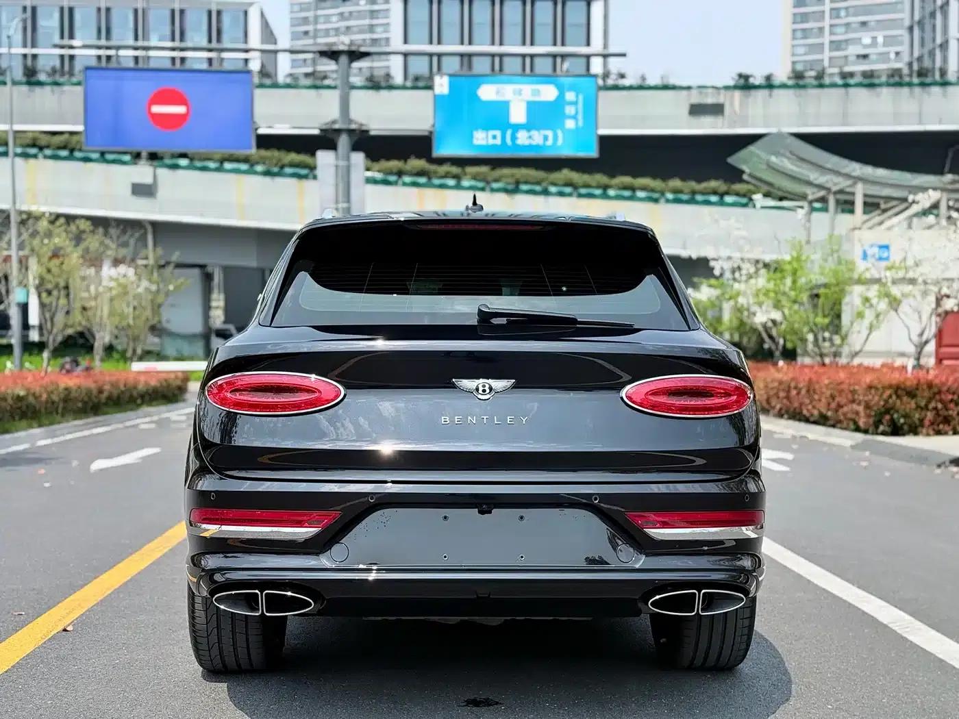 Bentayga 2021 4.0T V8 — миниатюра 3