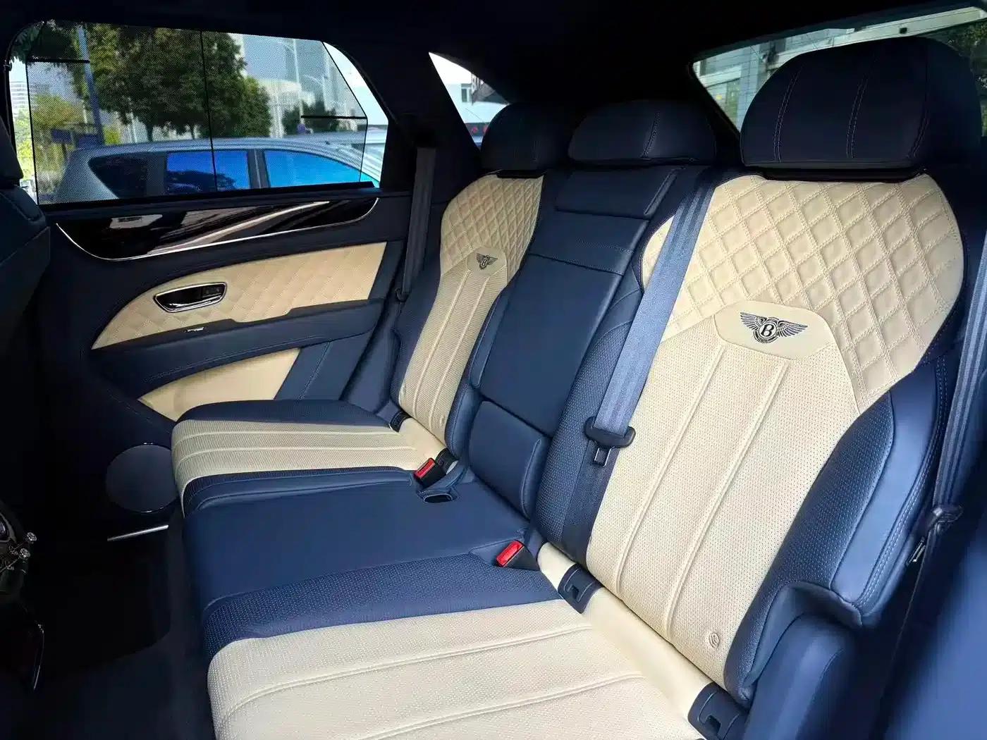 Bentayga 2022 4.0T V8 — миниатюра 13