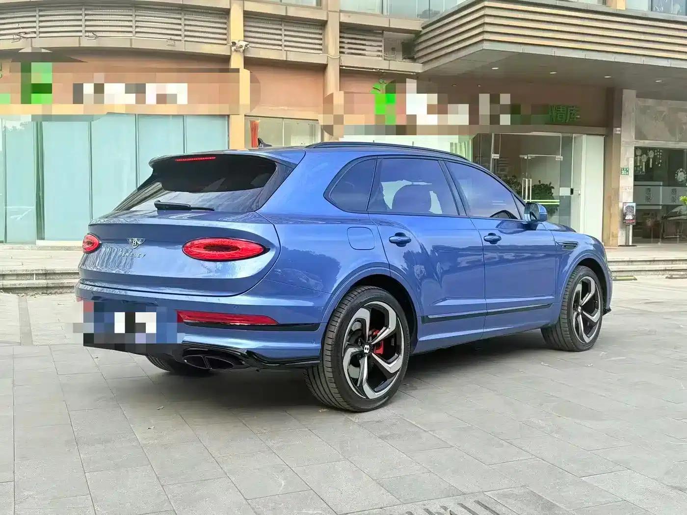 Bentayga 2022 4.0T V8 — миниатюра 3
