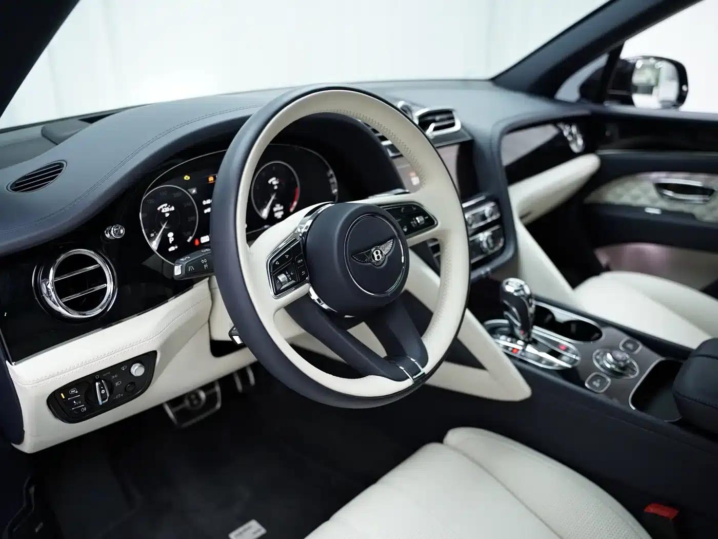 Bentayga 2021 4.0T V8 — миниатюра 7