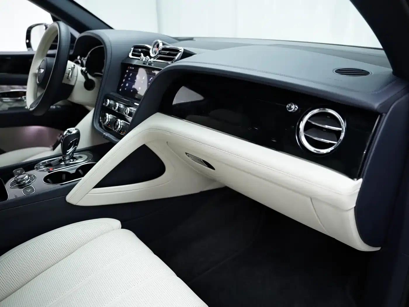 Bentayga 2021 4.0T V8 — миниатюра 9