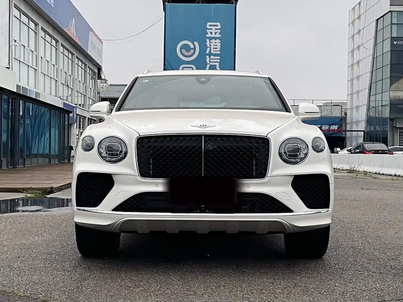 Bentayga 2026 4.0T V8 Long Wheelbase — миниатюра 2