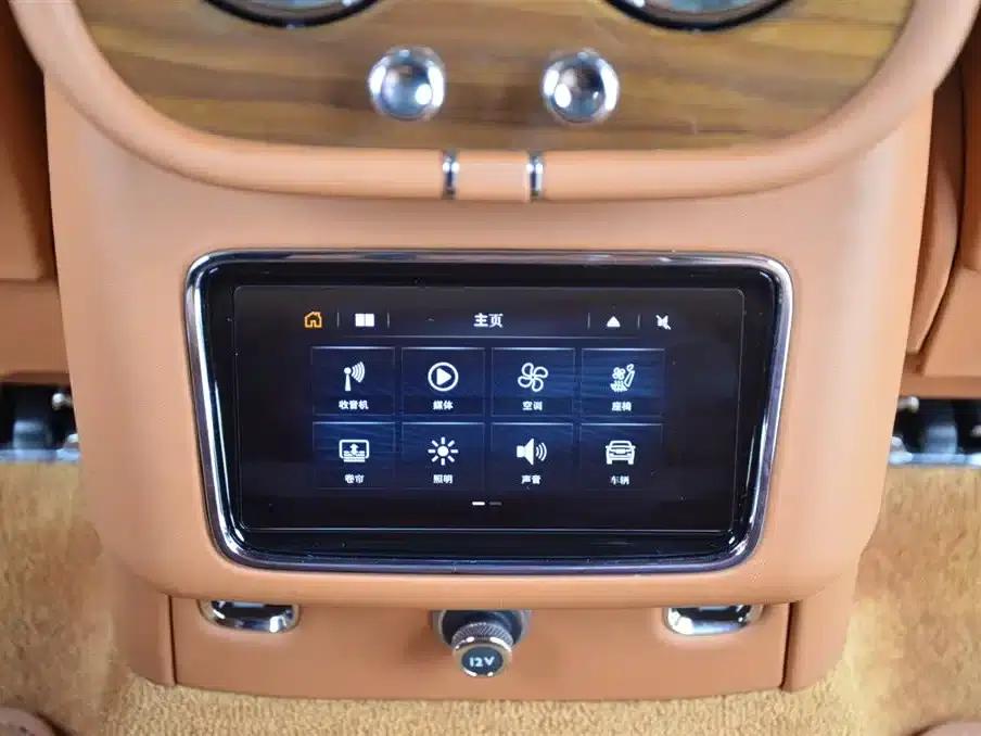 Bentayga 2022 4.0T V8 — миниатюра 14