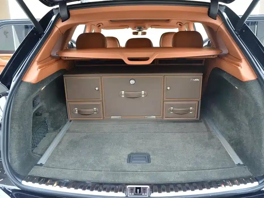 Bentayga 2022 4.0T V8 — миниатюра 16