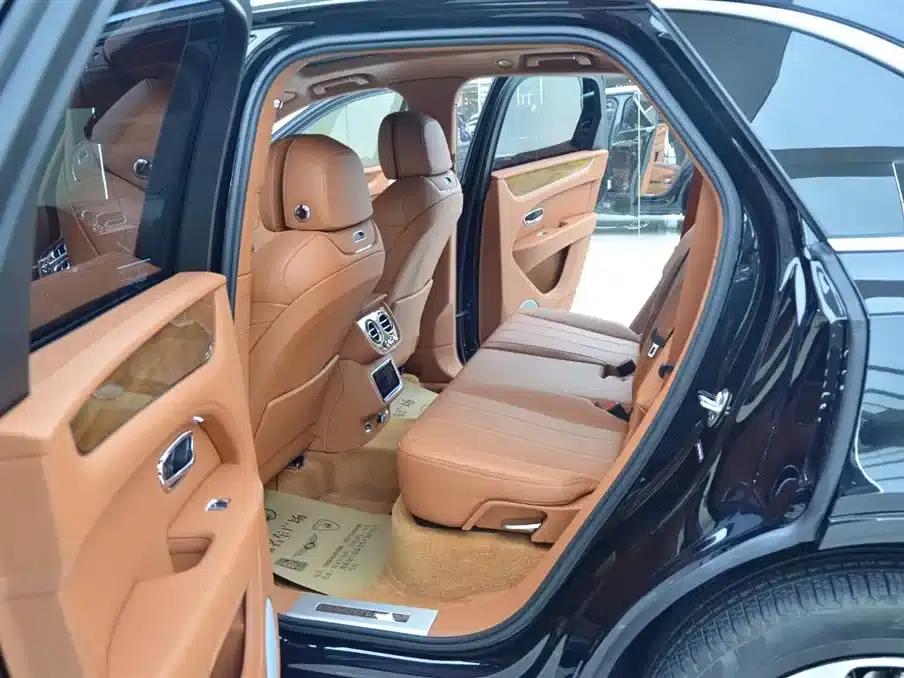 Bentayga 2022 4.0T V8 — миниатюра 5