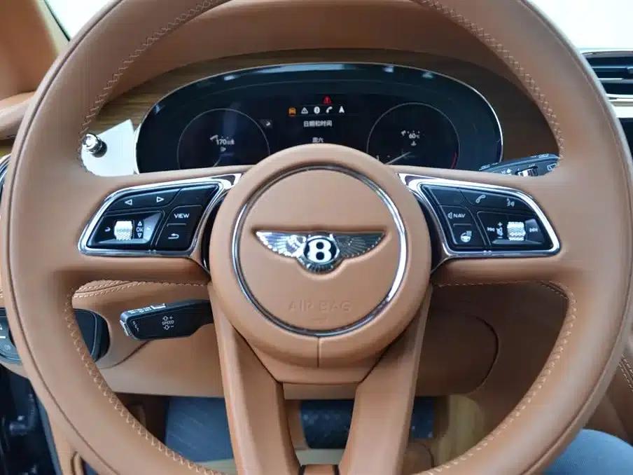 Bentayga 2022 4.0T V8 — миниатюра 8