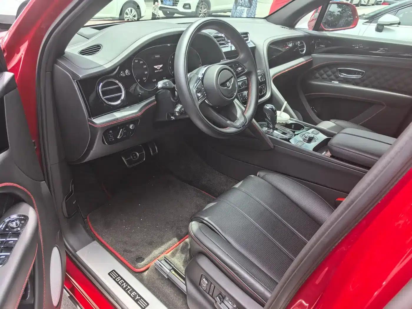 Bentayga 2021 4.0T V8 — миниатюра 4