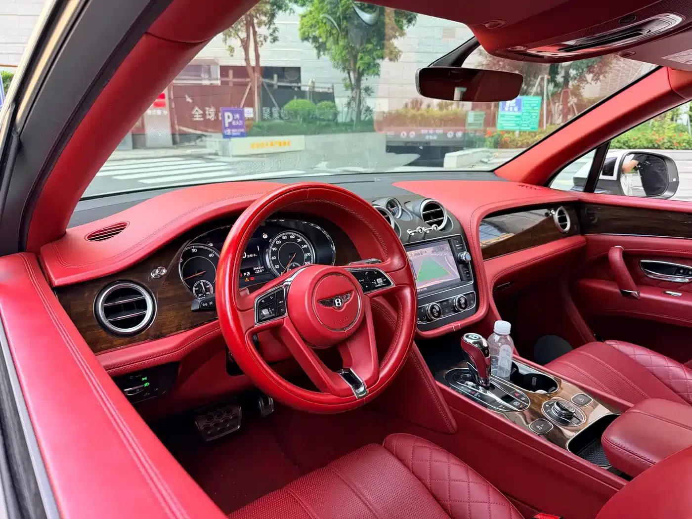 Bentayga 2018 4.0T V8 — миниатюра 6