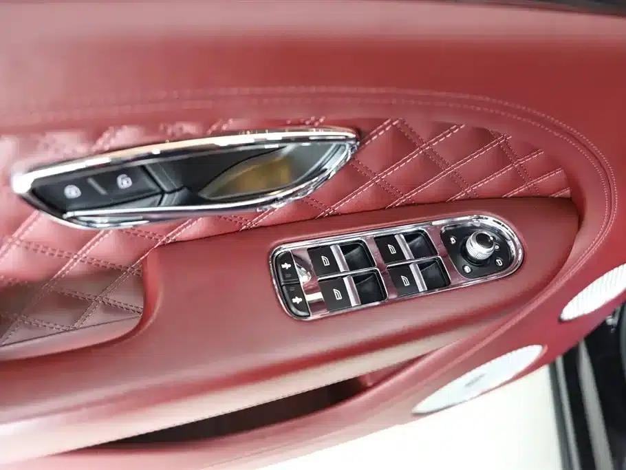 Bentayga 2022 4.0T V8 — миниатюра 18