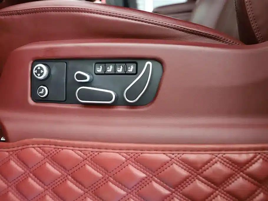 Bentayga 2022 4.0T V8 — миниатюра 21