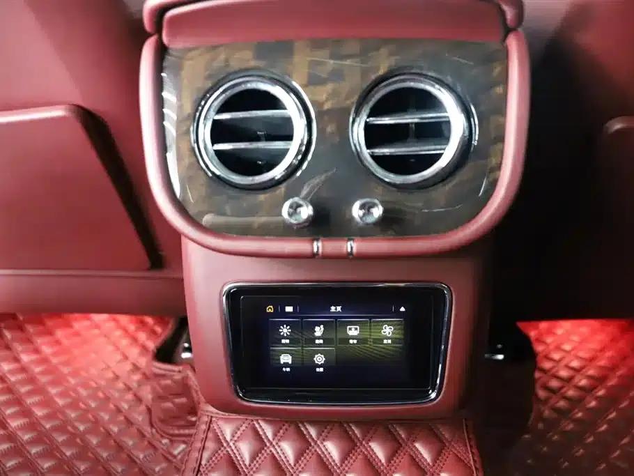 Bentayga 2022 4.0T V8 — миниатюра 22