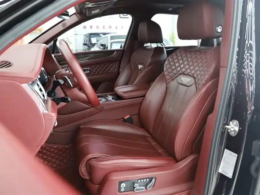 Bentayga 2022 4.0T V8 — миниатюра 6
