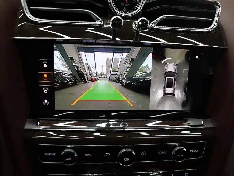 Bentayga 2022 4.0T V8 — миниатюра 10