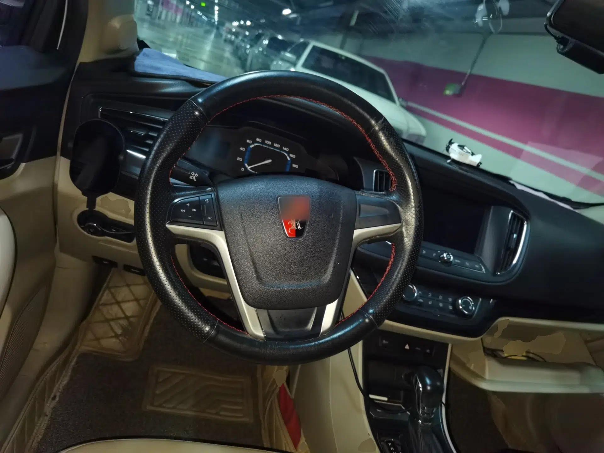 Roewe 360 2015 20T TST Deluxe Edition — миниатюра 10