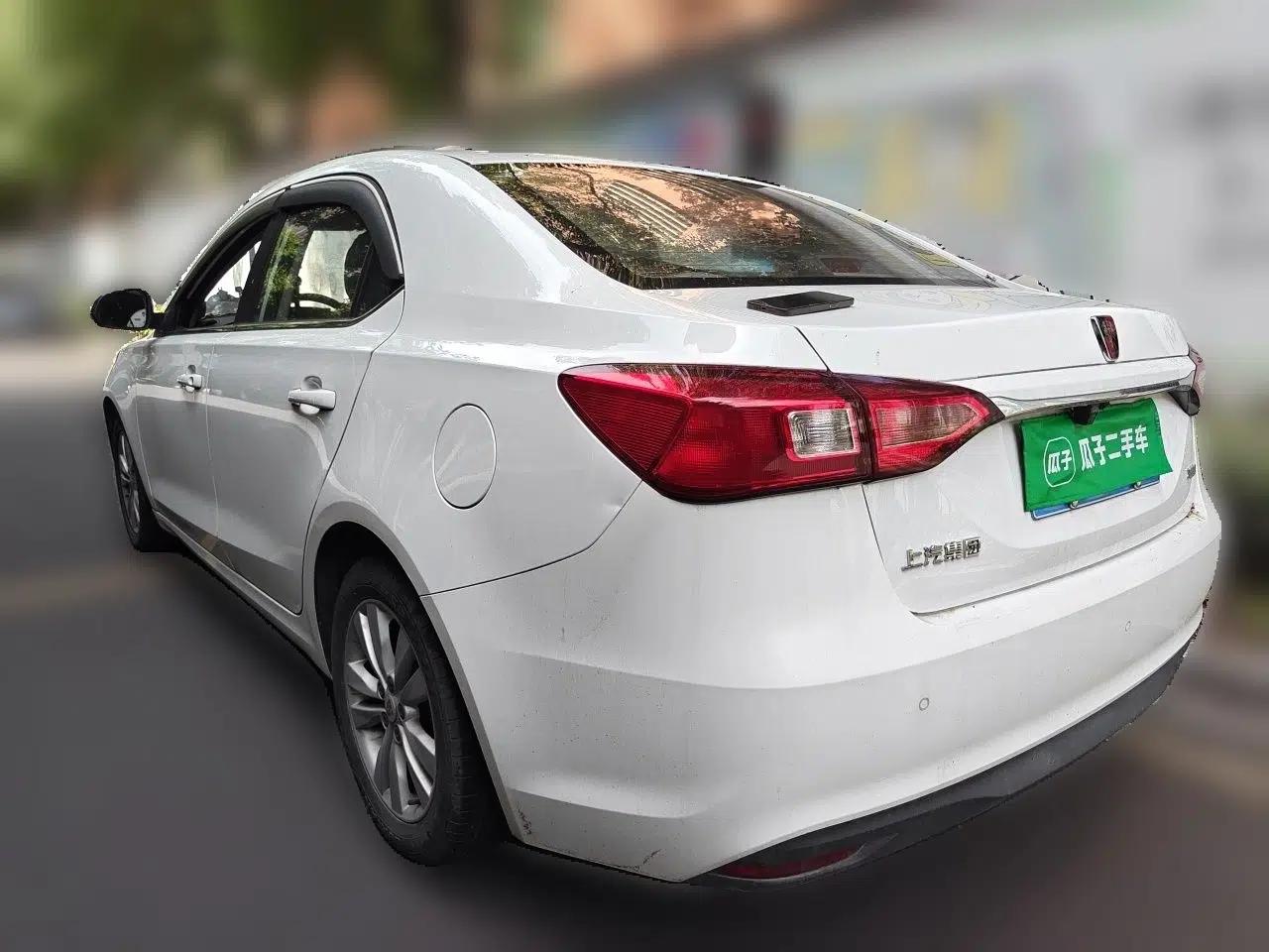 Roewe 360 2015 1.5L Automatic Luxury Edition — миниатюра 4