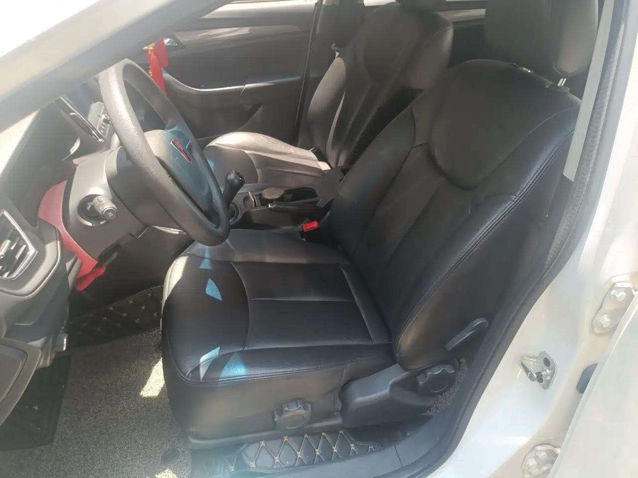 Roewe 360 2015 1.5L Manual Luxury Edition — миниатюра 15