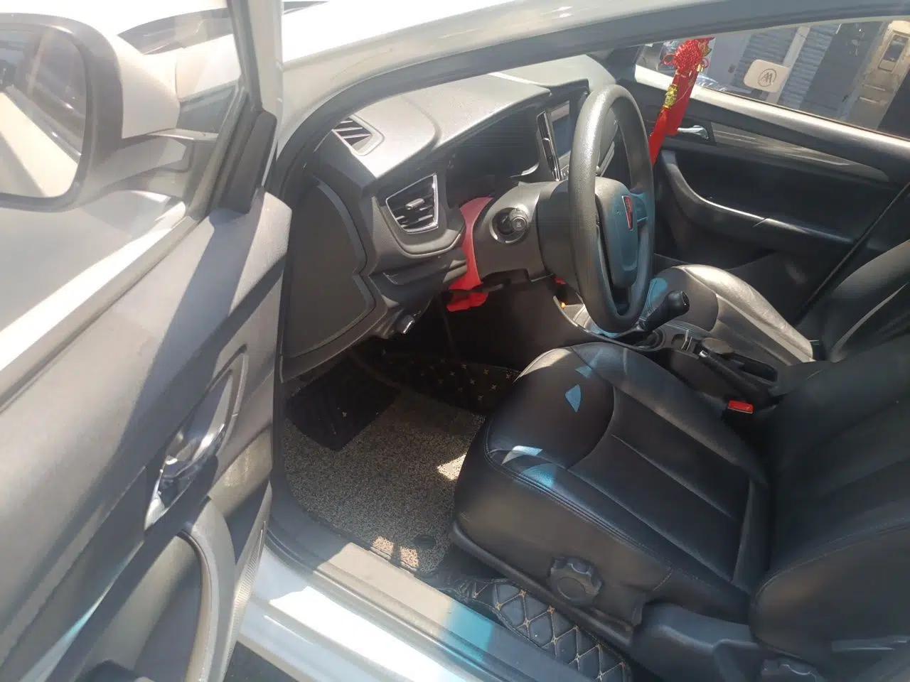 Roewe 360 2015 1.5L Manual Luxury Edition — миниатюра 16