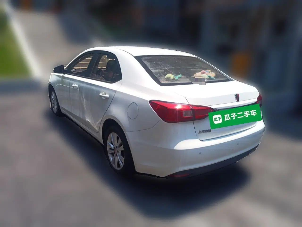 Roewe 360 2015 1.5L Manual Luxury Edition — миниатюра 4