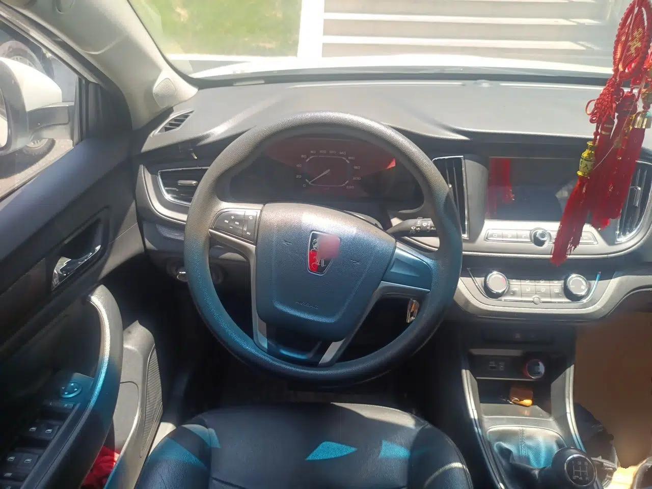Roewe 360 2015 1.5L Manual Luxury Edition — миниатюра 10