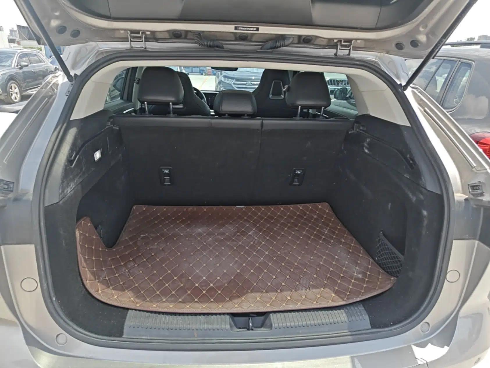 Roewe RX5 New Energy 2023 eRX5 Ultra-Hybrid Comfort Edition — миниатюра 22