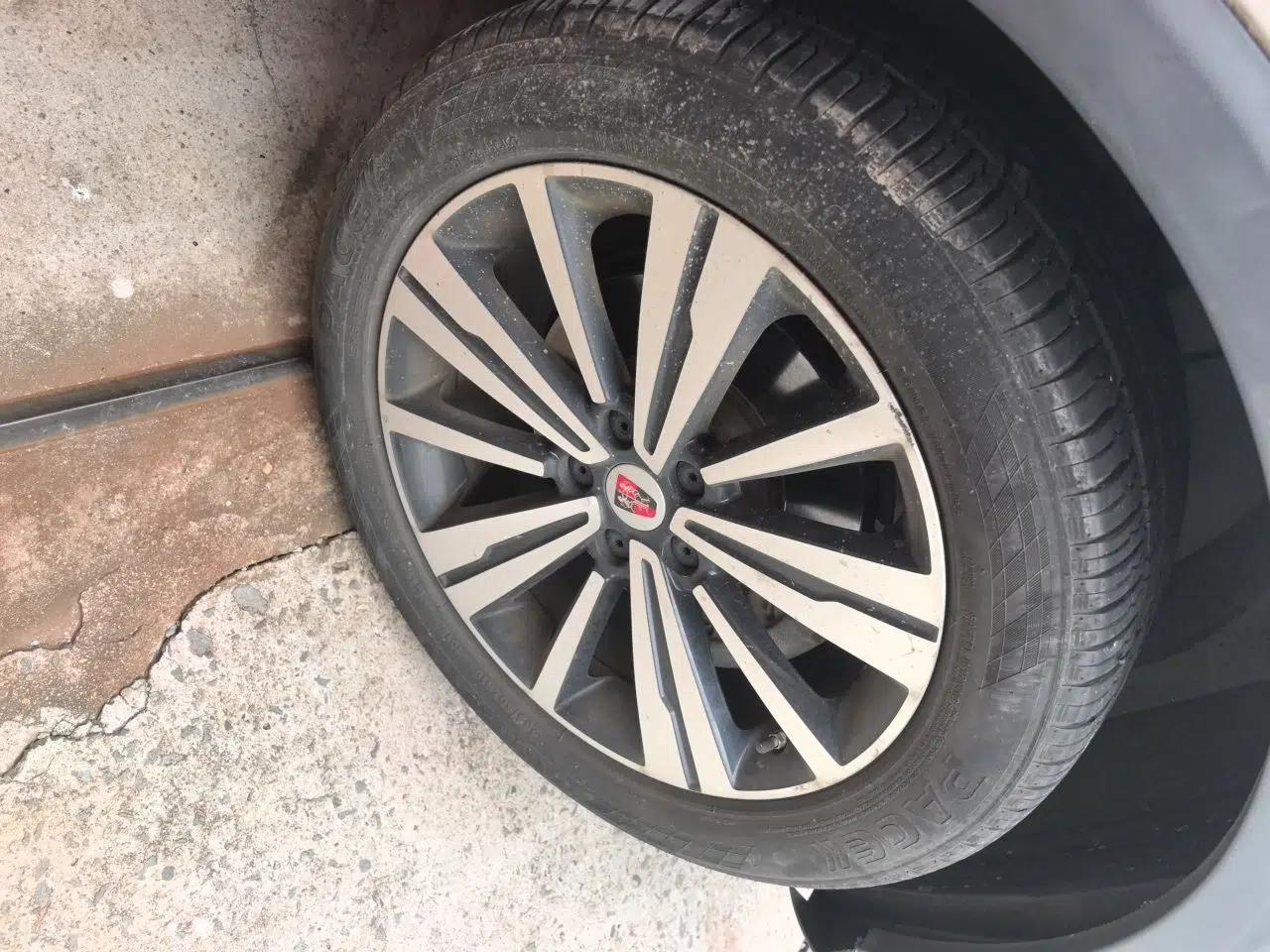 Roewe RX5 New Energy 2017 eRX5 50T Hybrid Connected Prestige Flagship Edition — миниатюра 8