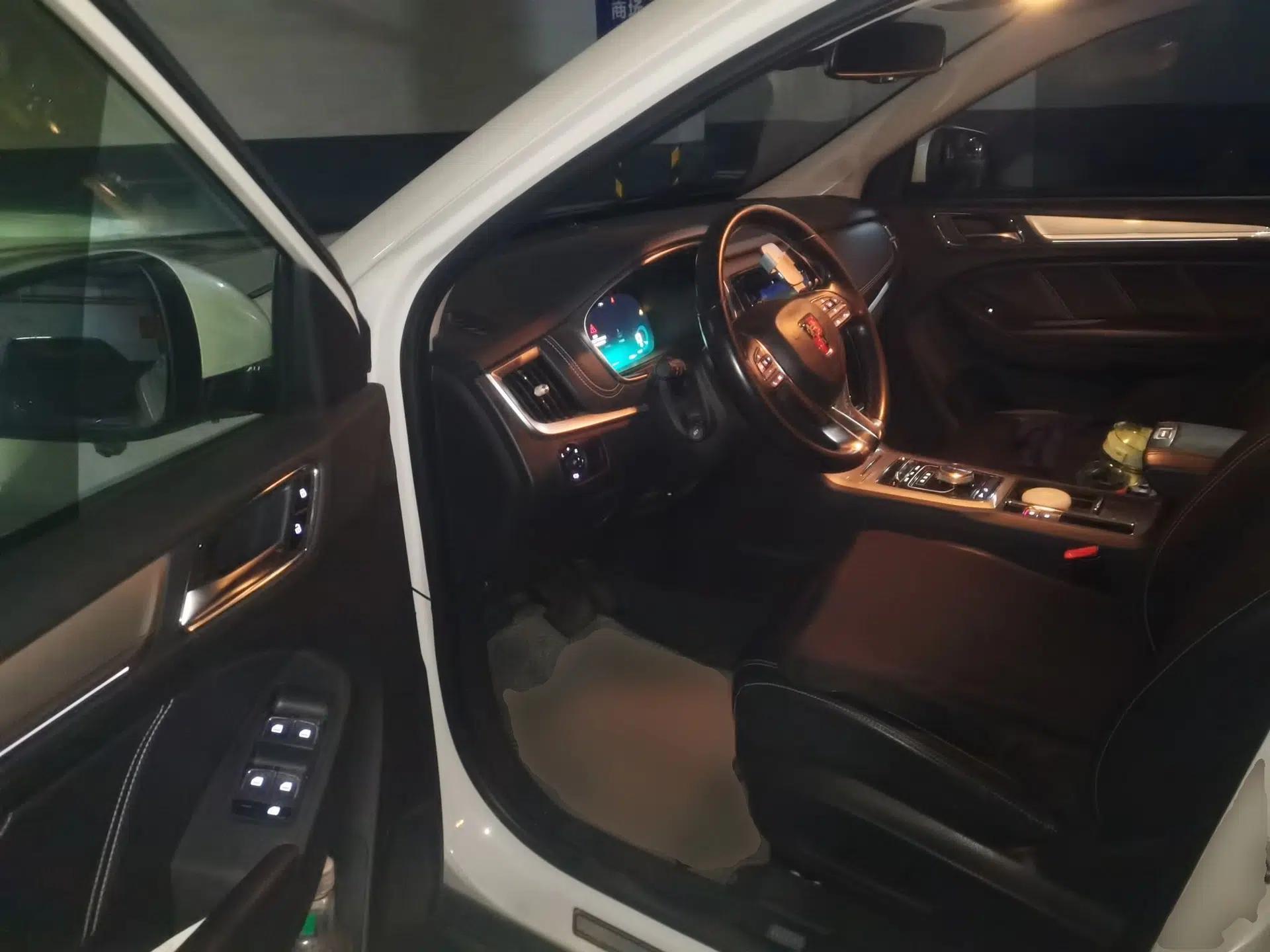 Roewe RX5 New Energy 2017 ERX5 EV400 Electric Internet Flagship Edition — миниатюра 16
