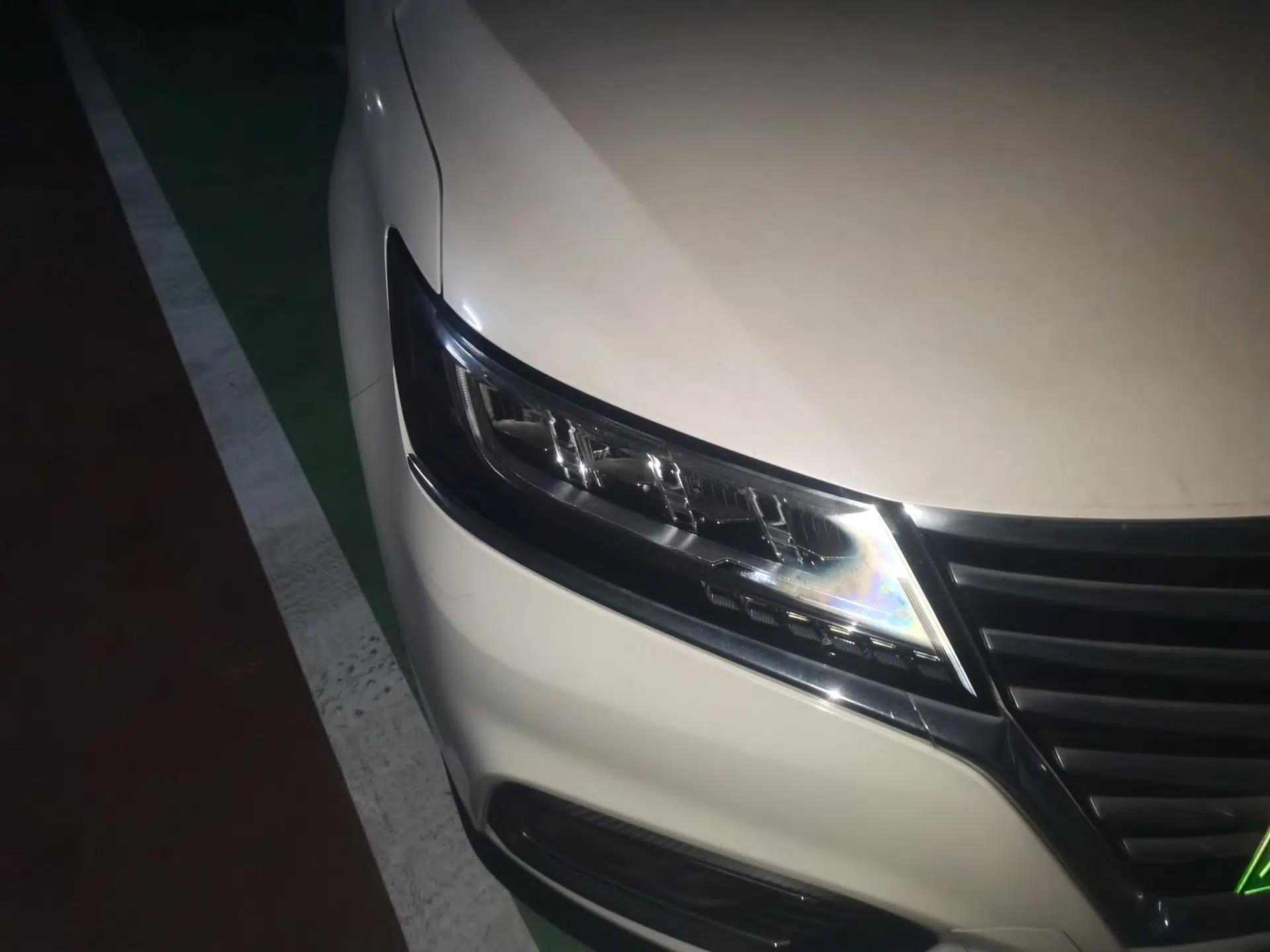 Roewe RX5 New Energy 2017 ERX5 EV400 Electric Internet Flagship Edition — миниатюра 7